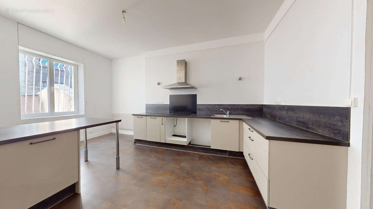 Appartement à SAINT-ETIENNE