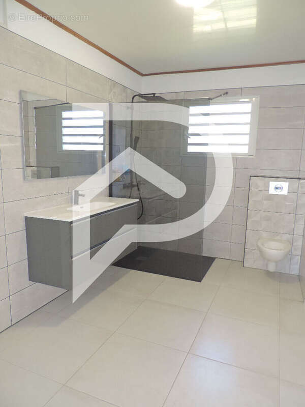 Maison à PETITE-ILE