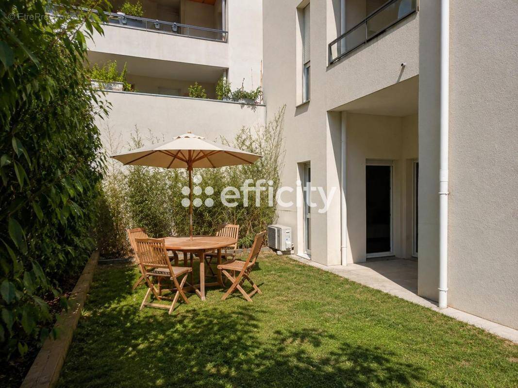 Appartement à TASSIN-LA-DEMI-LUNE