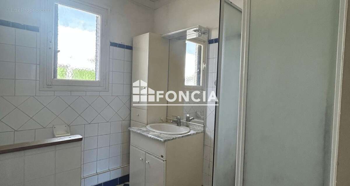 A Saint Michel, agréable maison de plain pied avec 2 chambres et un garage - photo 7