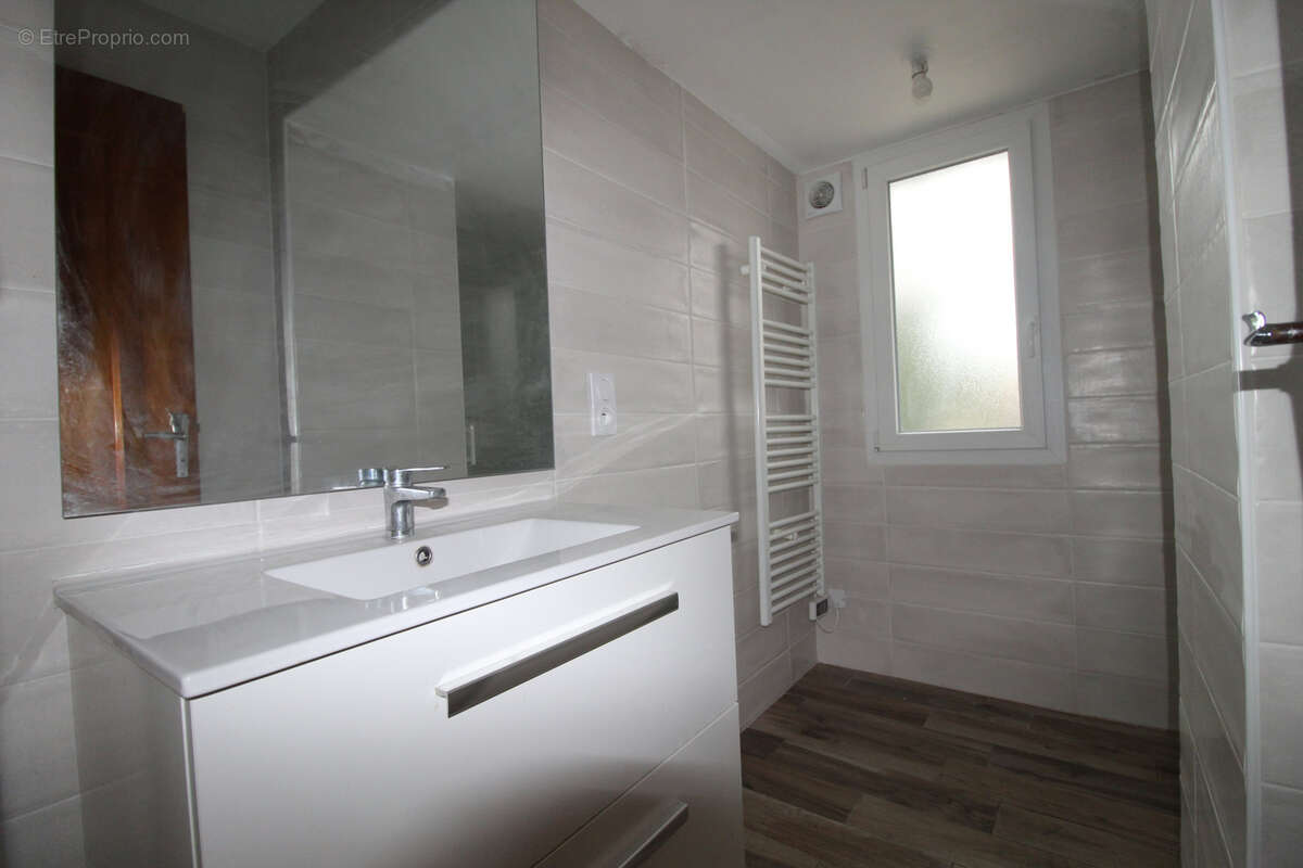 Appartement à SAINT-AFFRIQUE