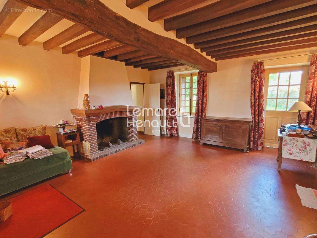 Belle maison ancienne sur 1730 m² de terrain clos-planté - photo 5