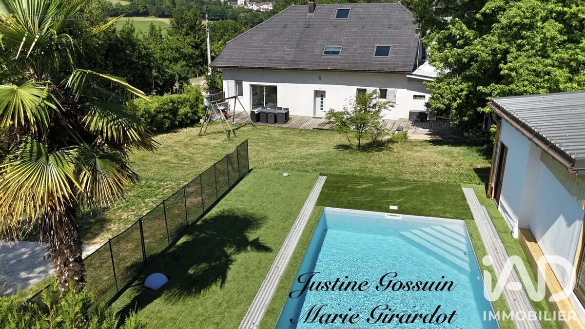 Maison 177 m² à Mesigny  - photo 2