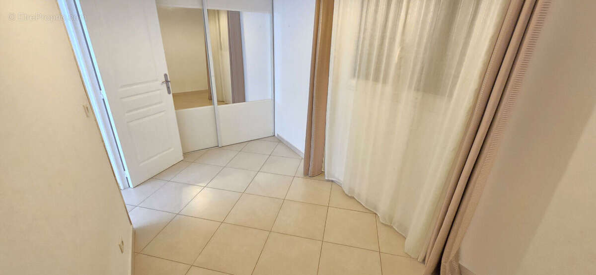 Appartement à VILLENEUVE-LOUBET
