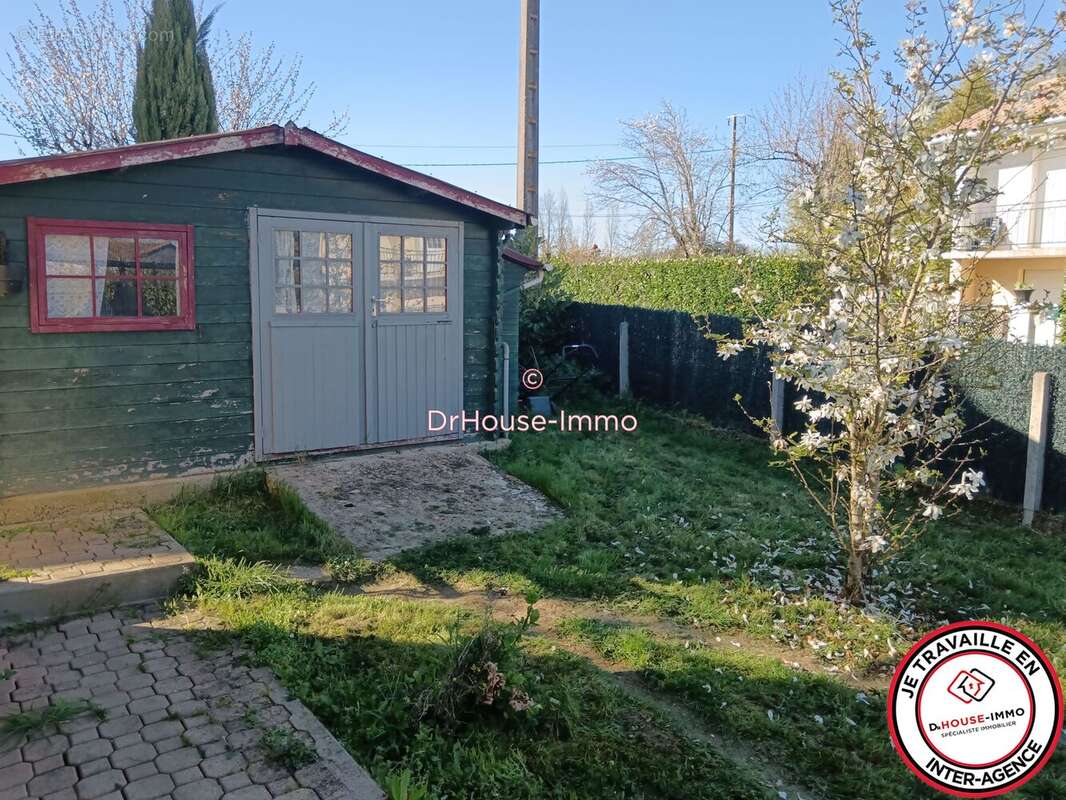 Maison 144 m² à Miramont-De-Guyenne  - photo 32