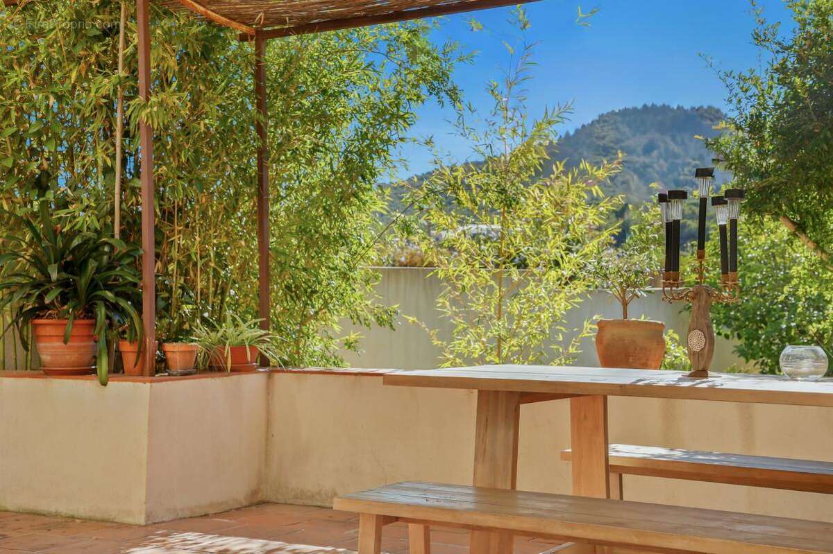 Maison à CARQUEIRANNE