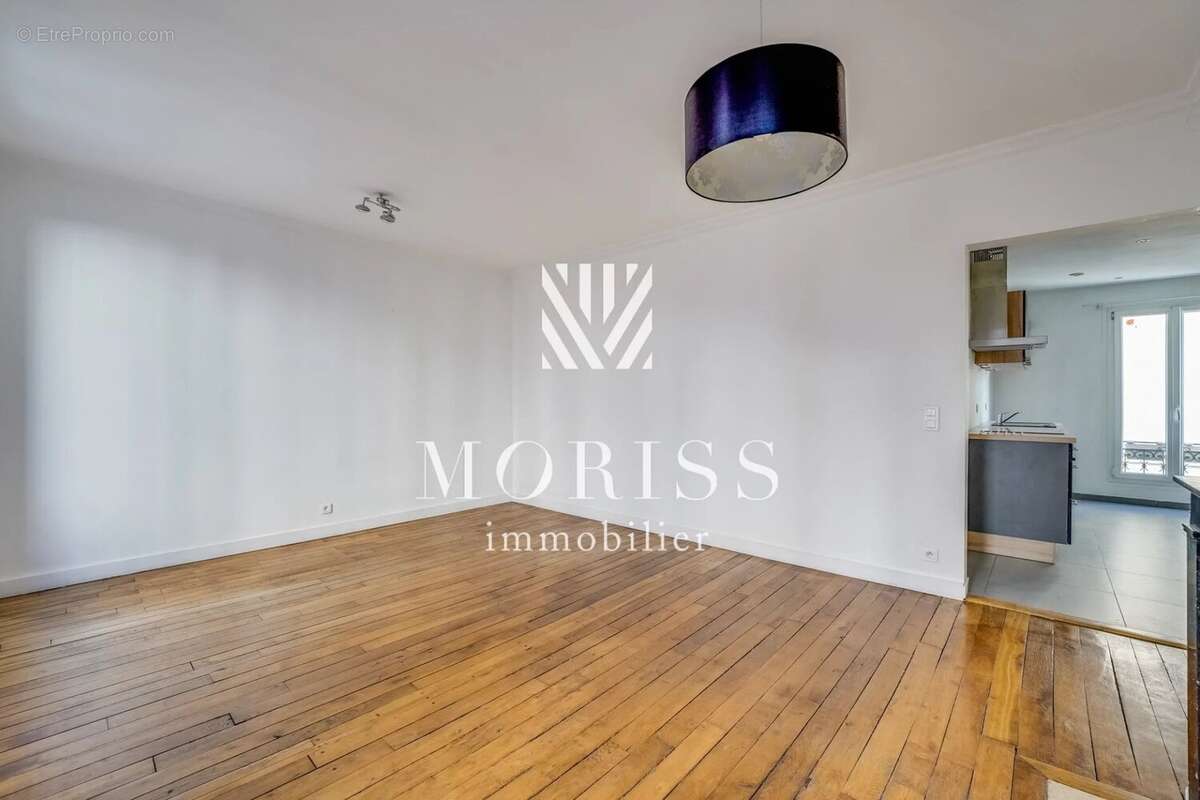 Appartement à PARIS-17E