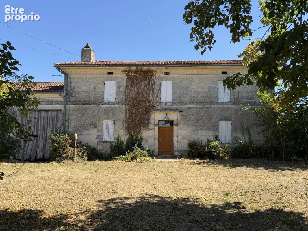 Photo Maison à La Roche-Chalais au prix de 77 000€
