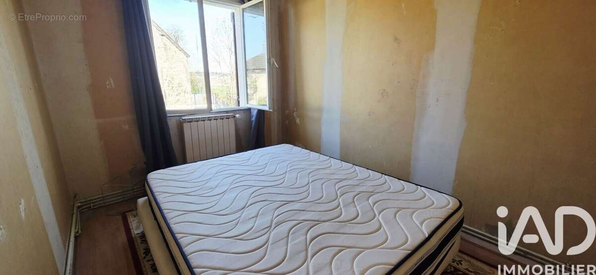 Maison 91 m² à Channes  - photo 5