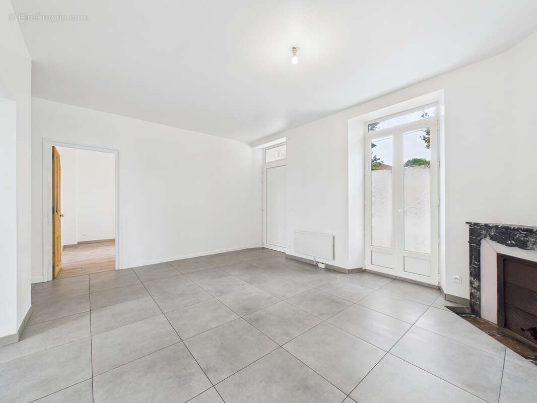 Appartement à AIX-LES-BAINS