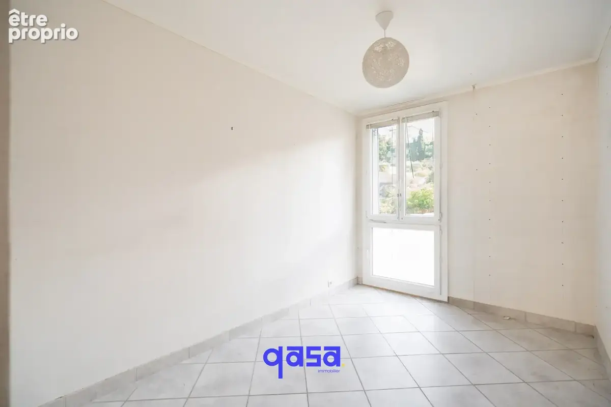 Saint Victor 13007, Beau T3 avec extérieur. - photo 12