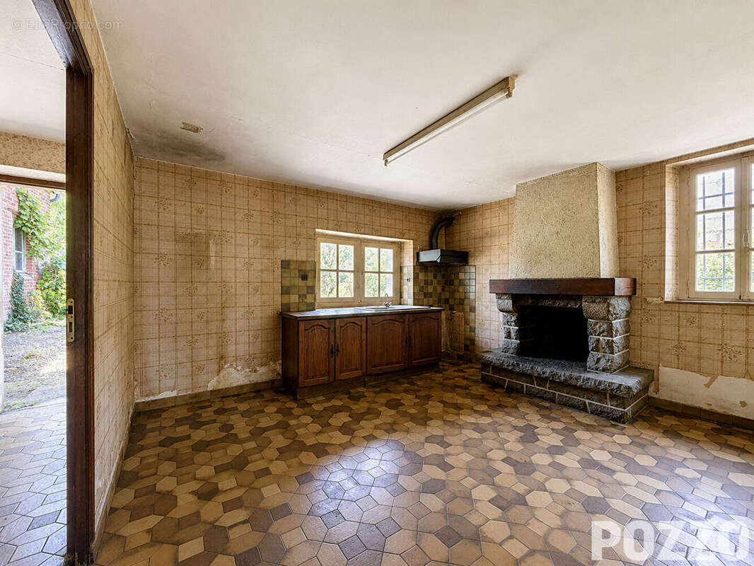Maison  pierres à Cérences 3  de  86 m2 avec Hangar de 66m² - photo 5