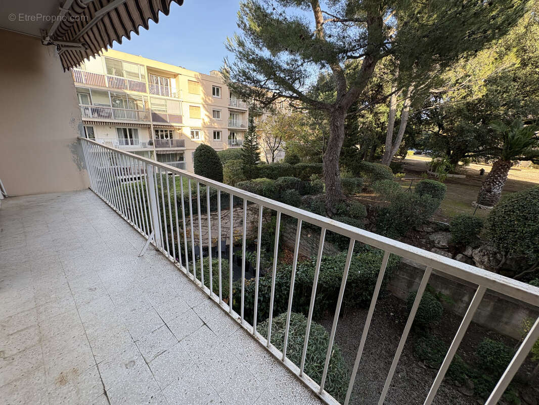 Appartement à MARSEILLE-12E