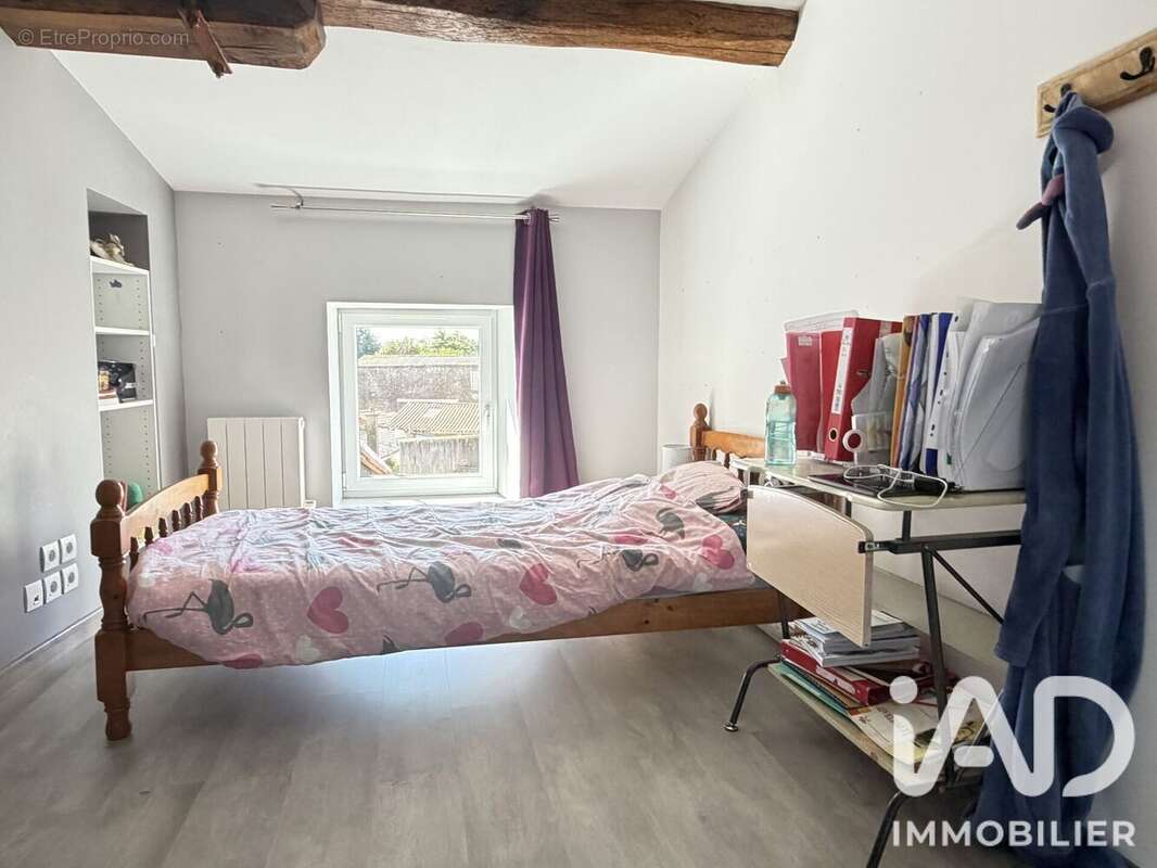 Maison 132 m² à Saint-Amand-Sur-Sevre  - photo 8