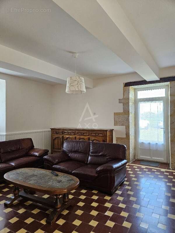 Maison à LAURAET