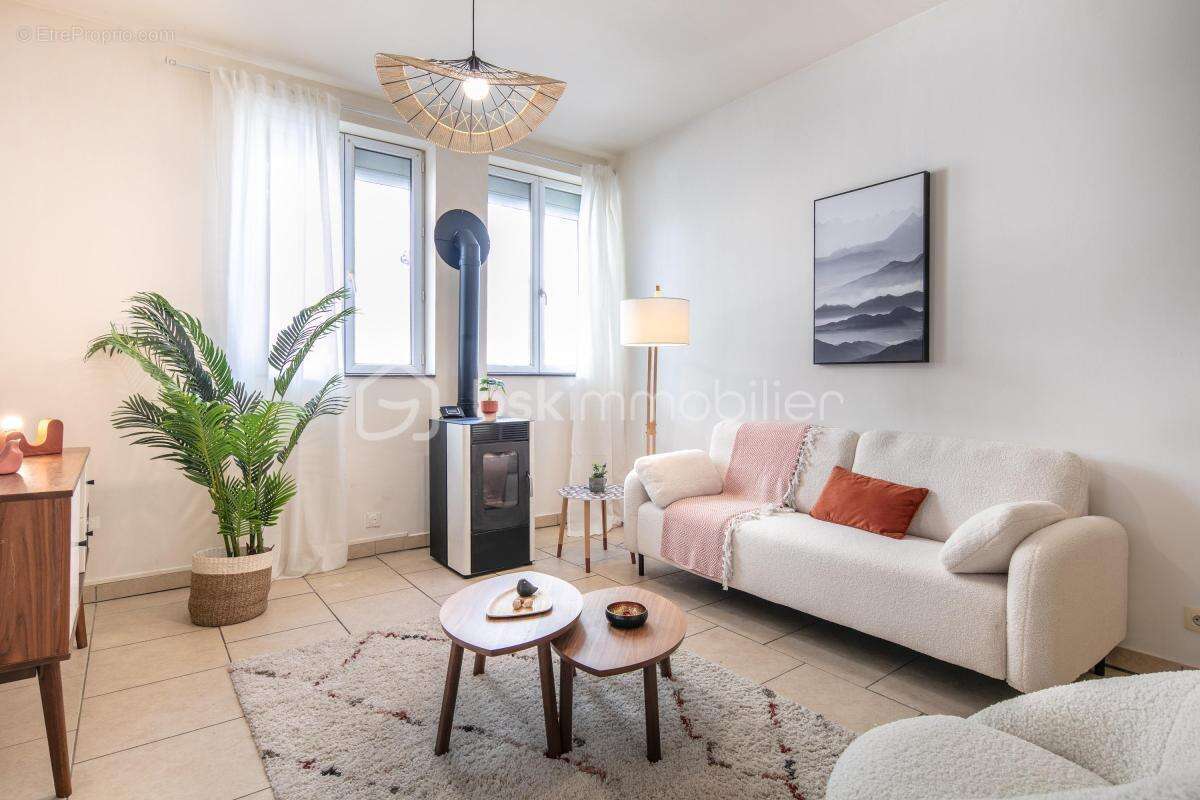 Appartement à RIVES