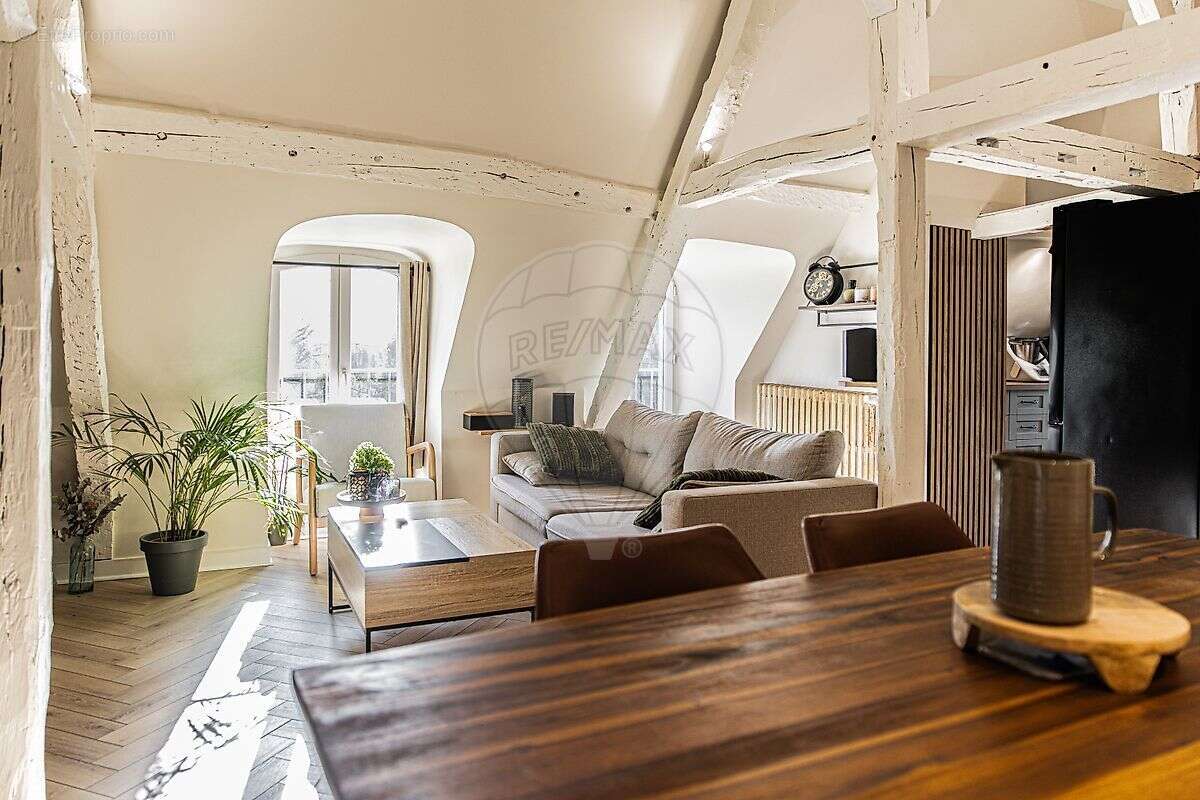 Appartement à CHECY