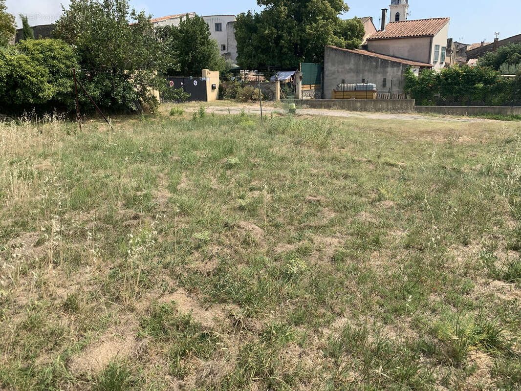 Terrain constructible 235 m2 à Tavernes - photo 3