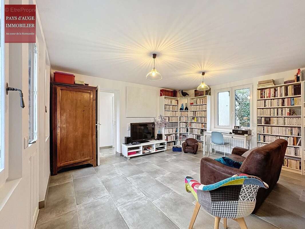 Maison à NEUVILLE-SUR-TOUQUES