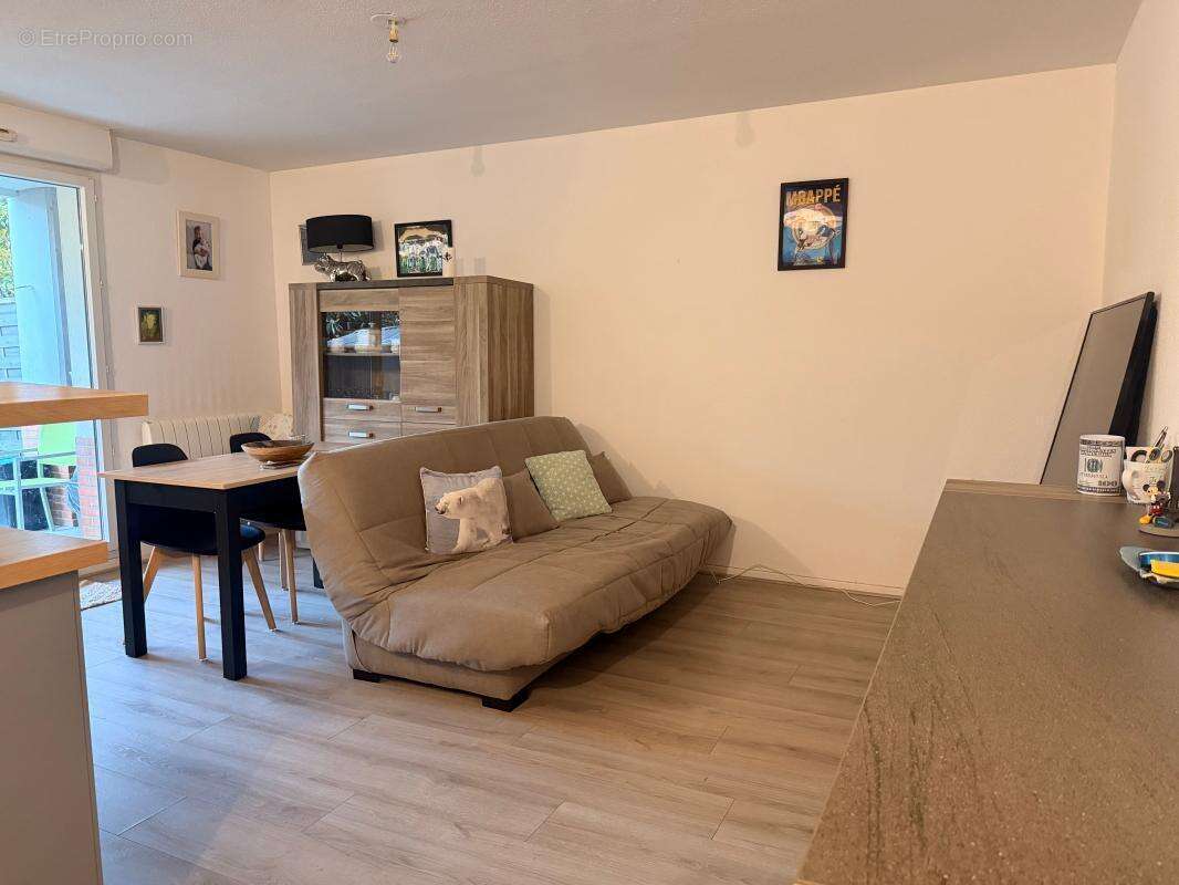Appartement à CASTELGINEST
