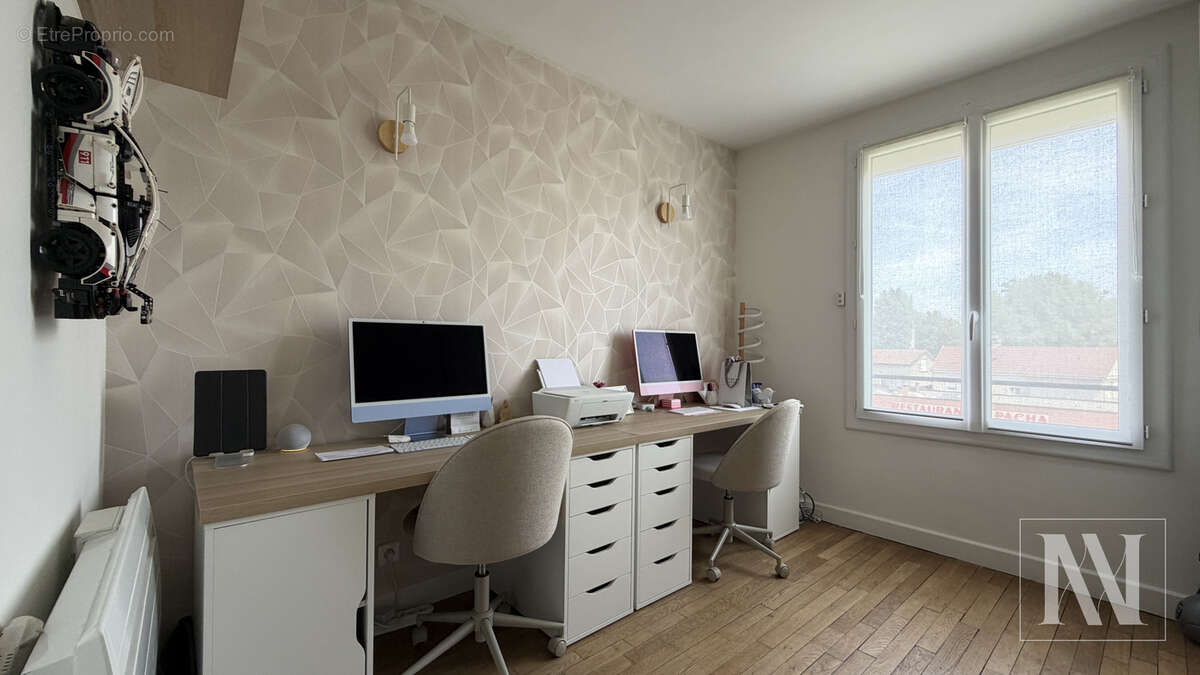 Coup de cœur assuré ! Appartement 66m2 avec garage, balcon traversant et climatisation dans une résidence verd - photo 6