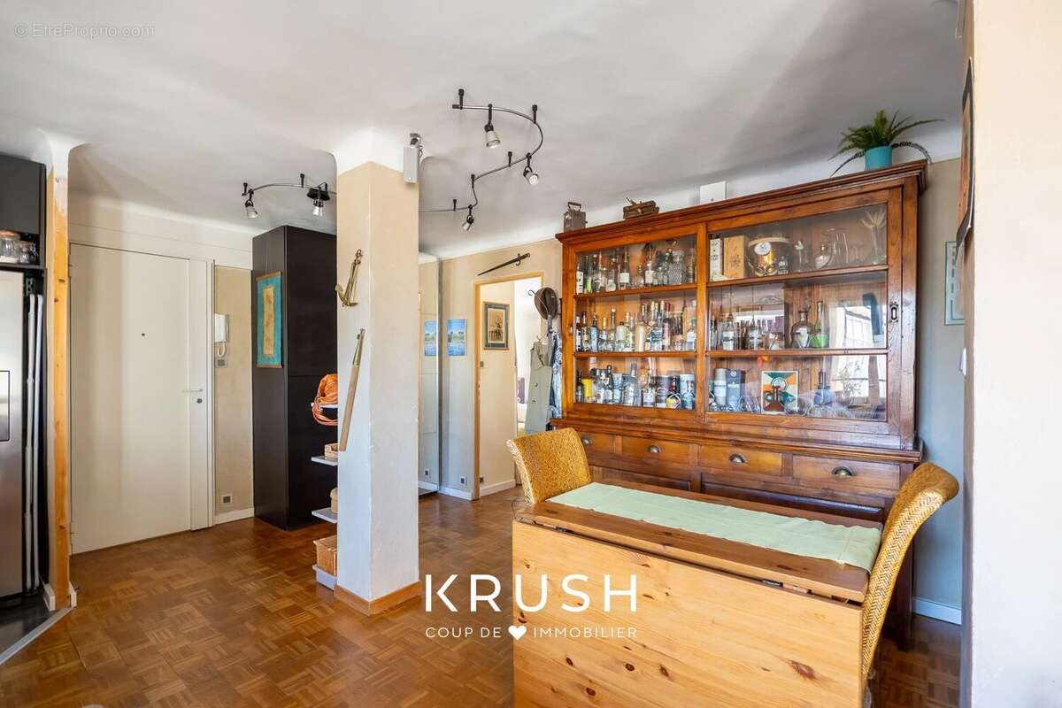 Appartement à MARSEILLE-7E