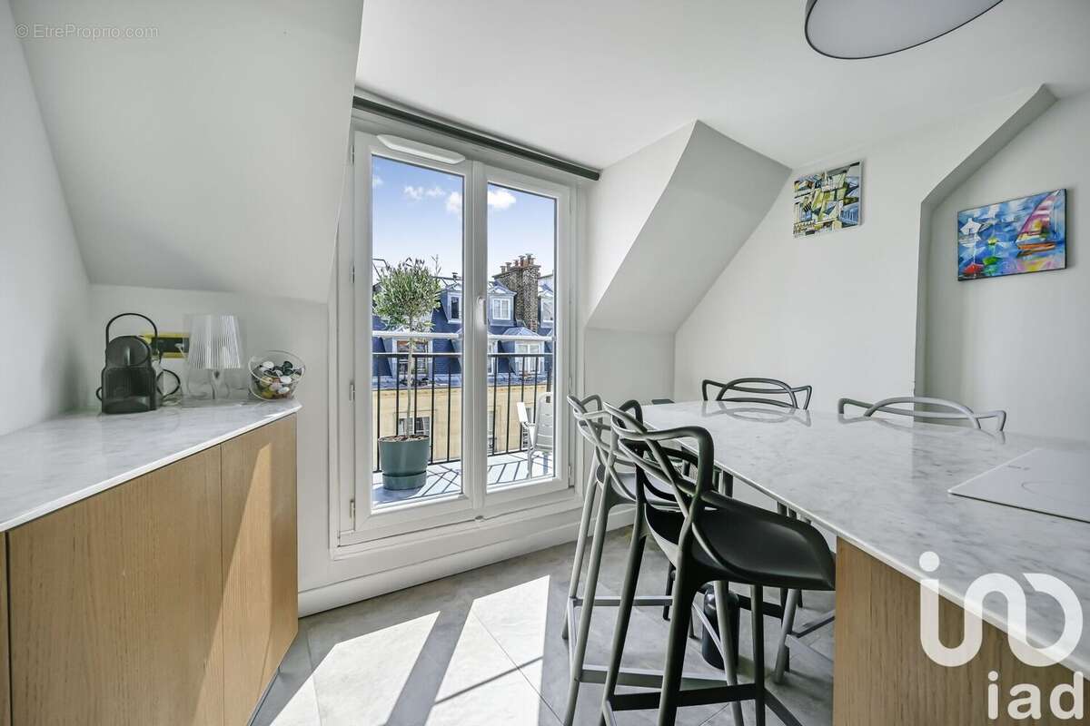 Photo 7 - Appartement à PARIS-8E