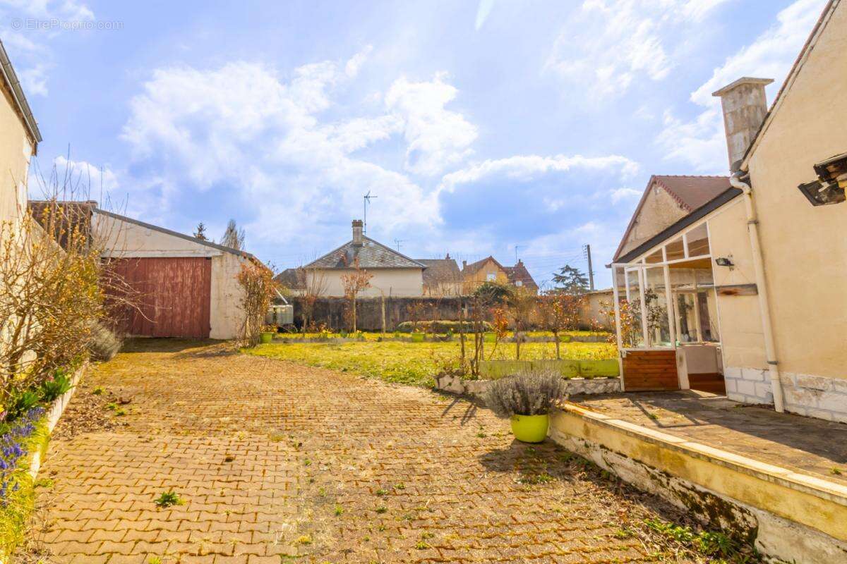 Maison à SELLES-SUR-CHER