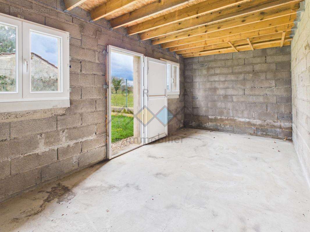 Maison à CHEMINOT