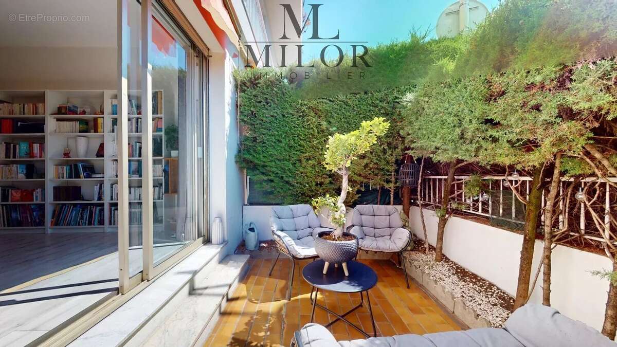 3 pieces - 2 terrasses - parking - parfait etat - photo 9