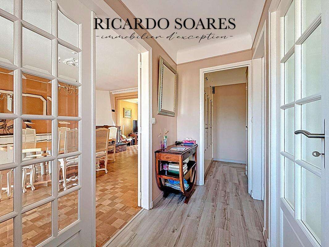 Maison à LE THILLAY