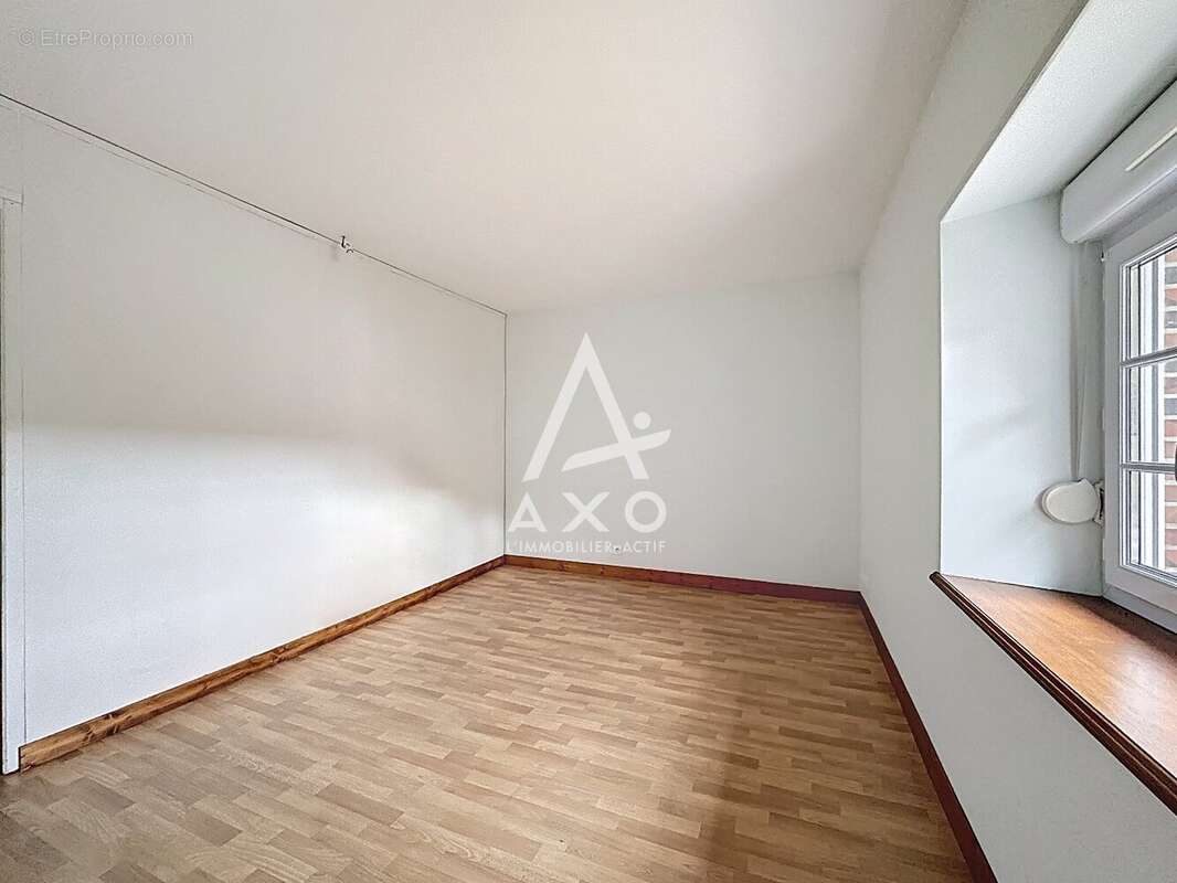 Maison à SAINT-VICTOR-DE-BUTHON