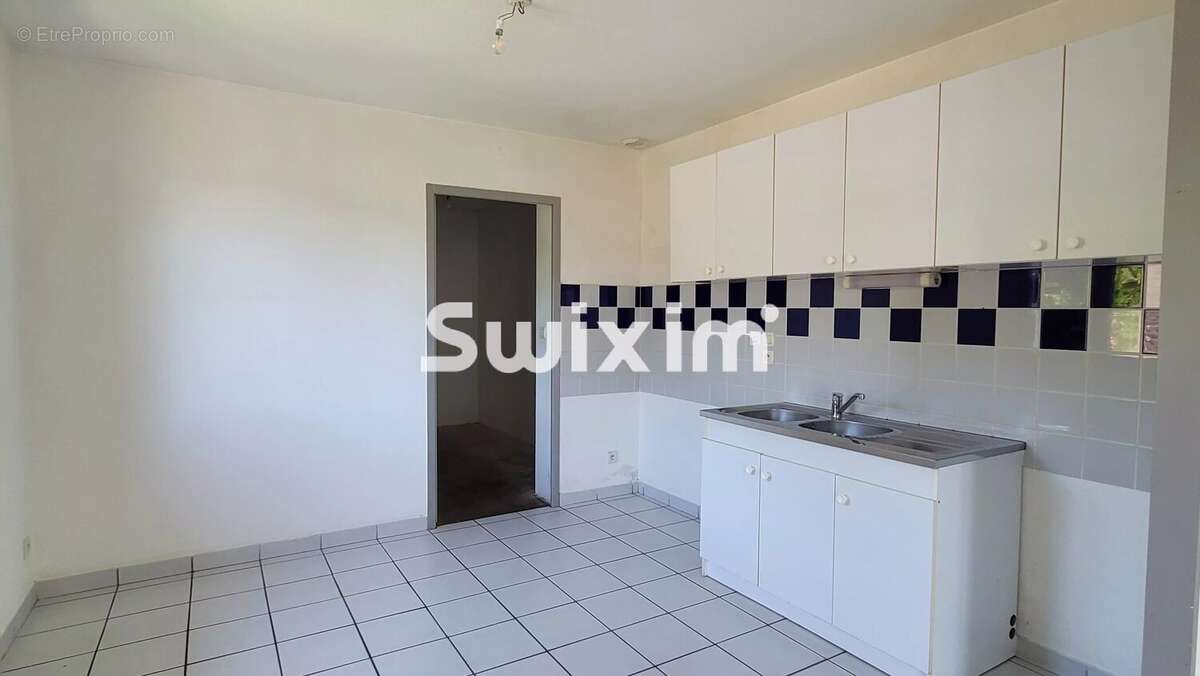 Maison 83 m² à Lons-Le-Saunier  - photo 9