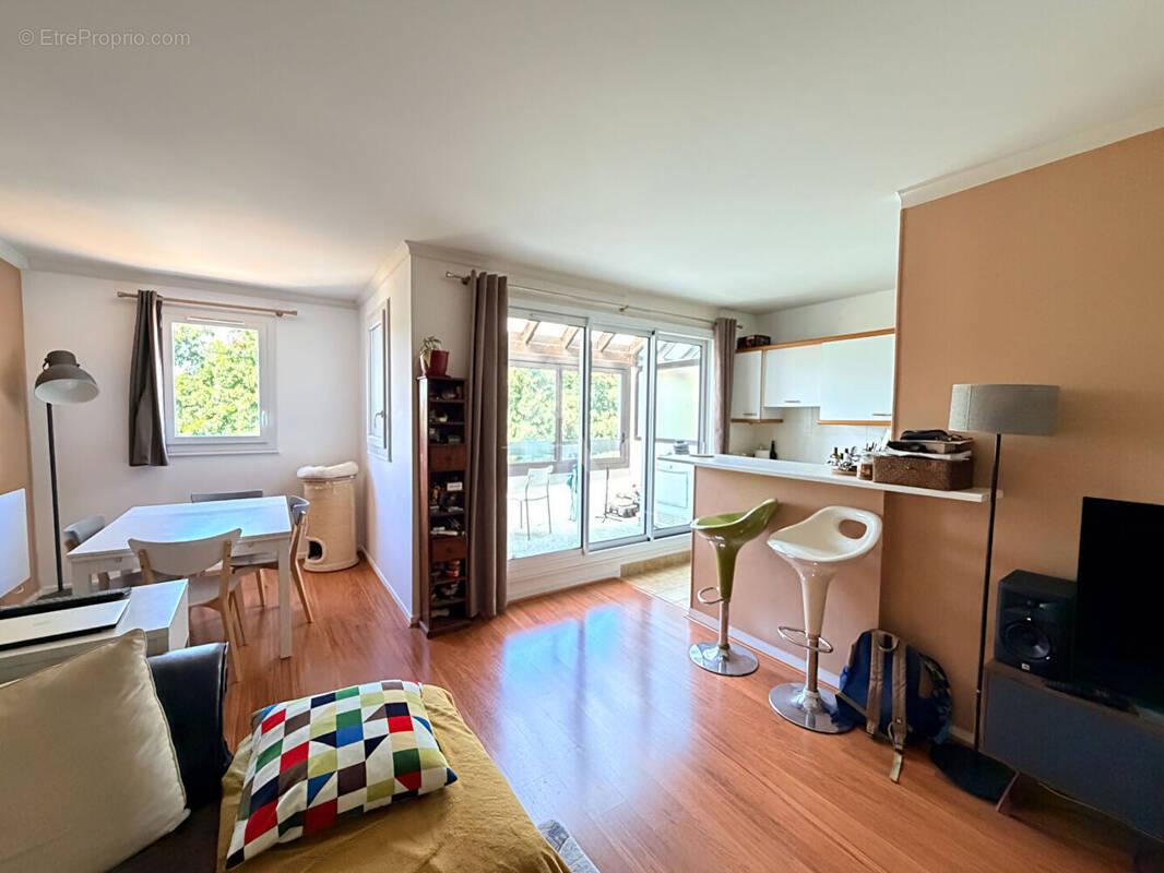 Appartement à GIF-SUR-YVETTE