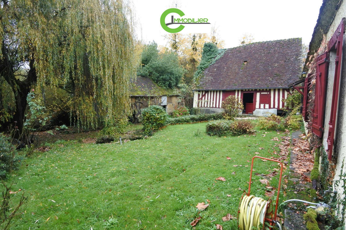 Maison à BONNETABLE