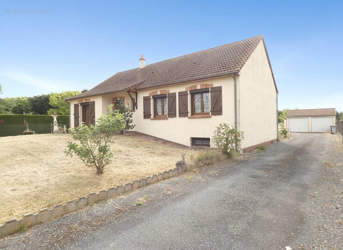 Maison 96 m² à Ouzouer-Sur-Loire  - photo 1