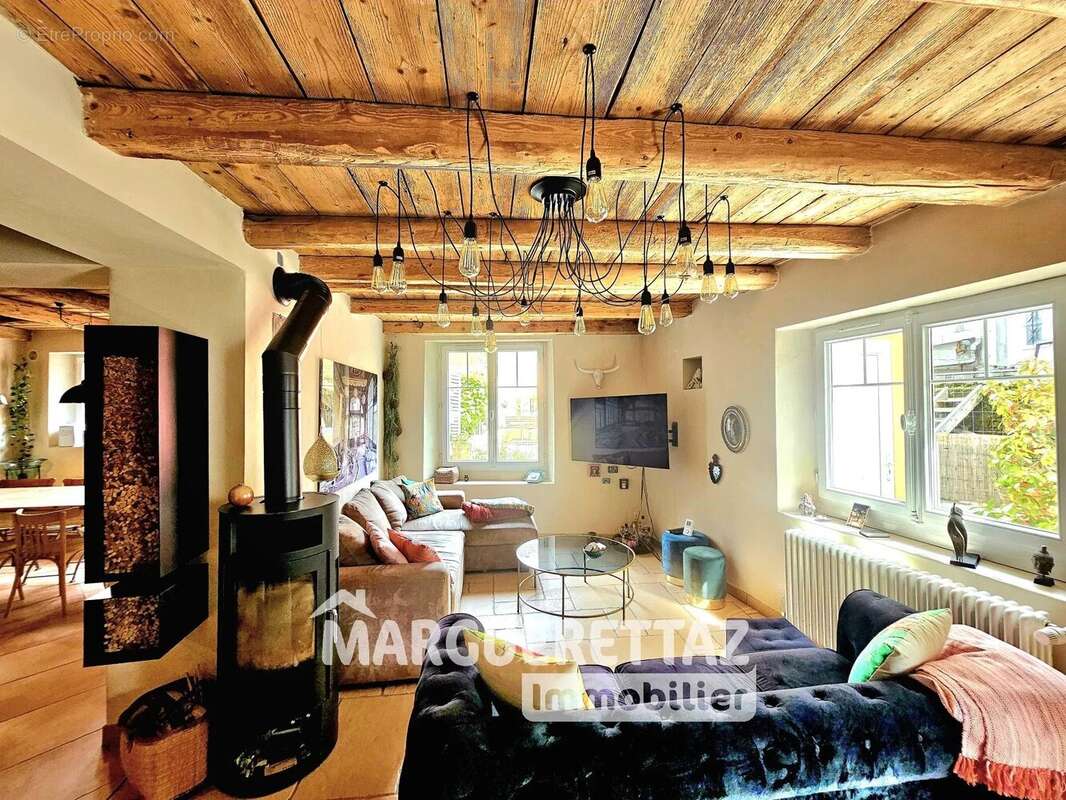 Maison à SAINT-JEOIRE