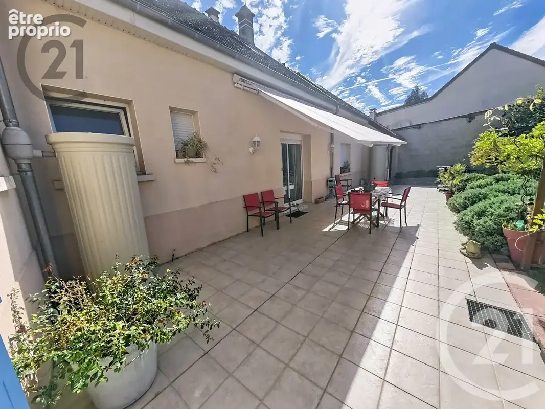 Photo Maison à Bergeres-Les-Vertus au prix de 295 000€