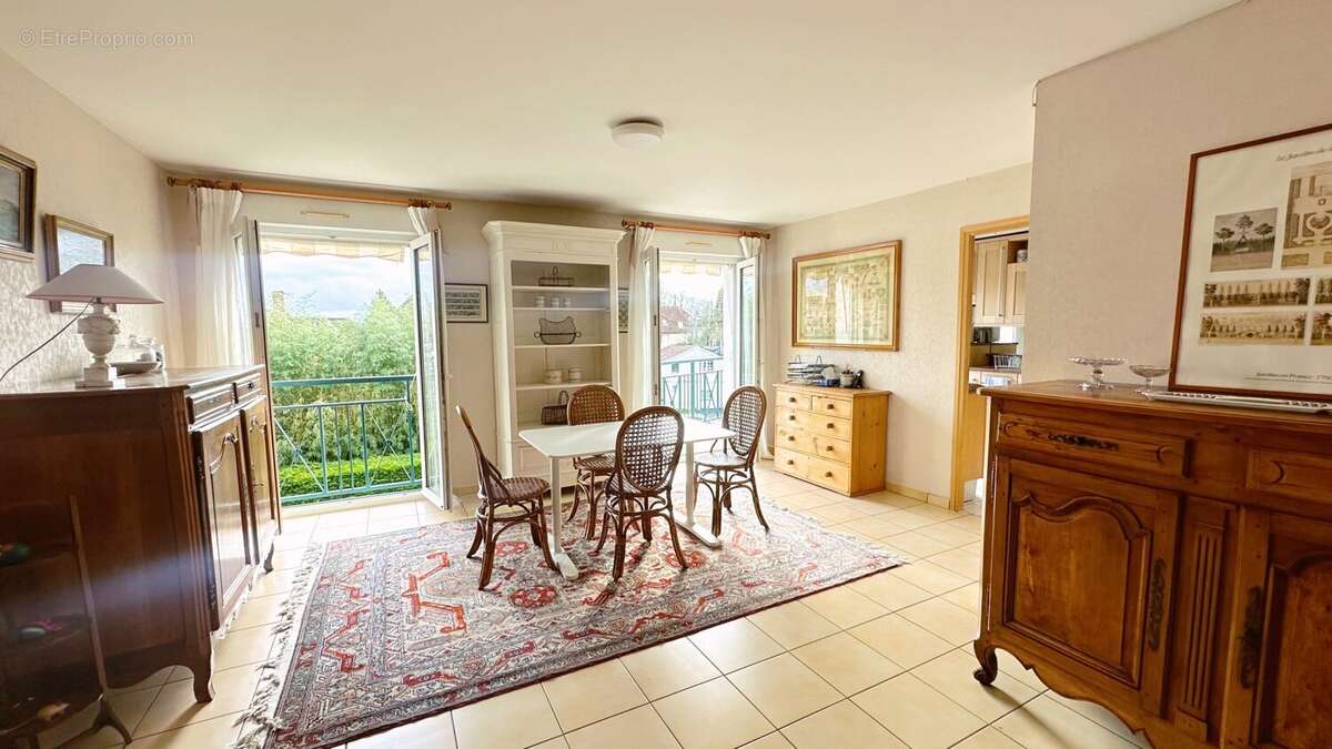 Appartement à AVON