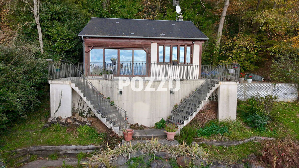 Maison à SAINT-JEAN-LE-THOMAS