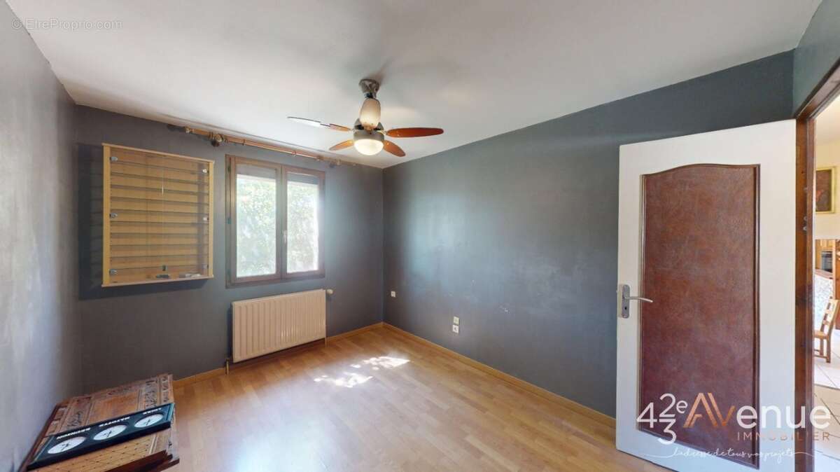 Maison 93 m² à Unieux  - photo 7
