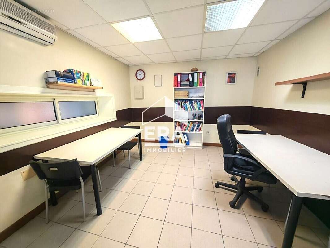 Local commercial 56m² à marseille 4e arrondissement - photo 2
