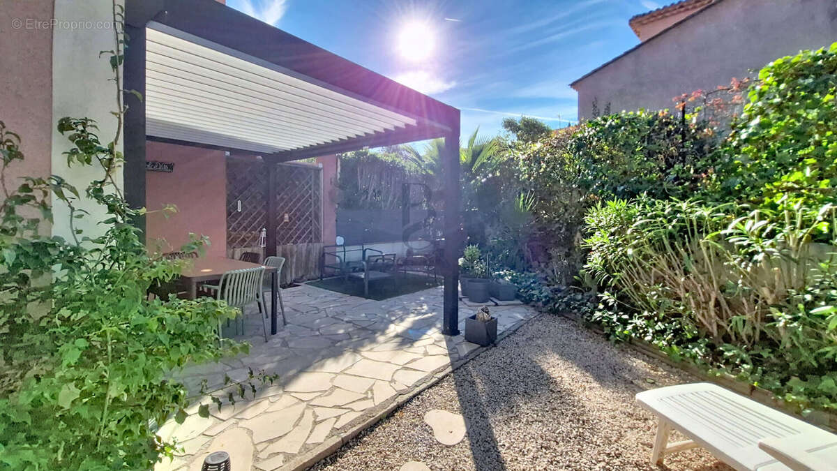 Maison à FREJUS