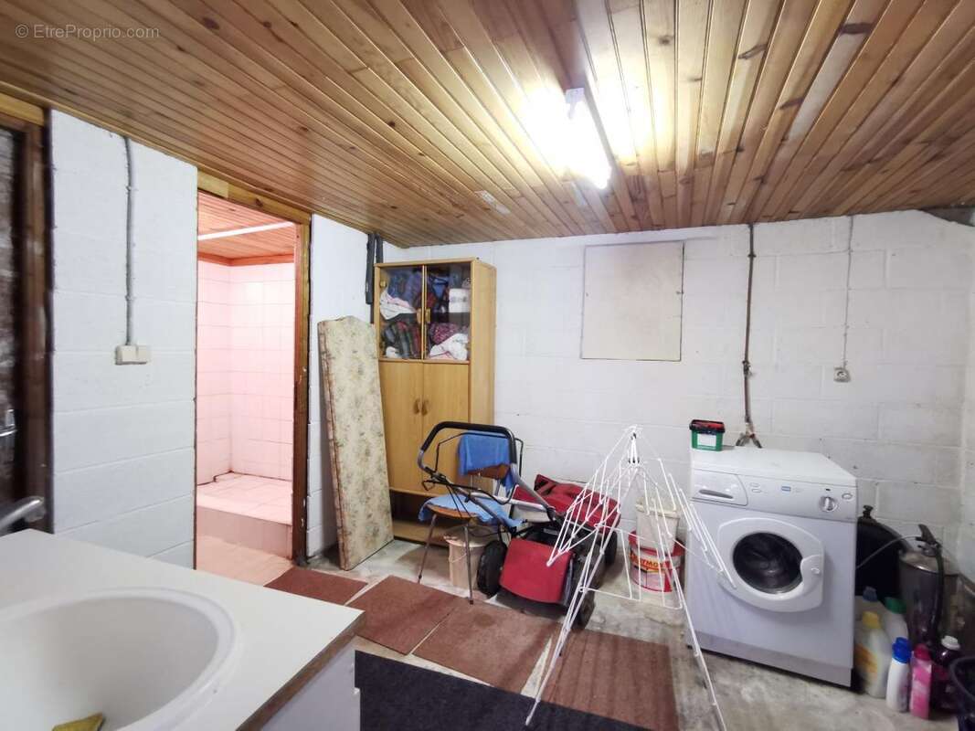 Maison à PRAT