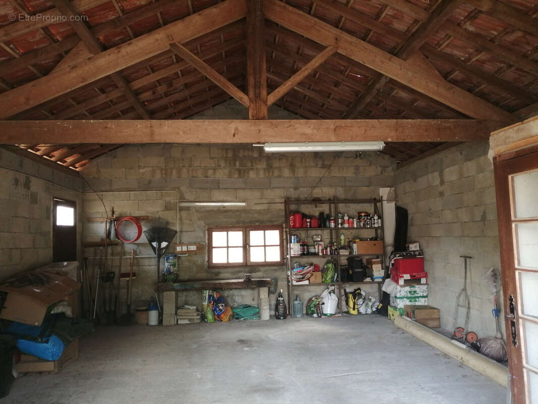 Maison à la campagne, piscine, garage, box ! - photo 6