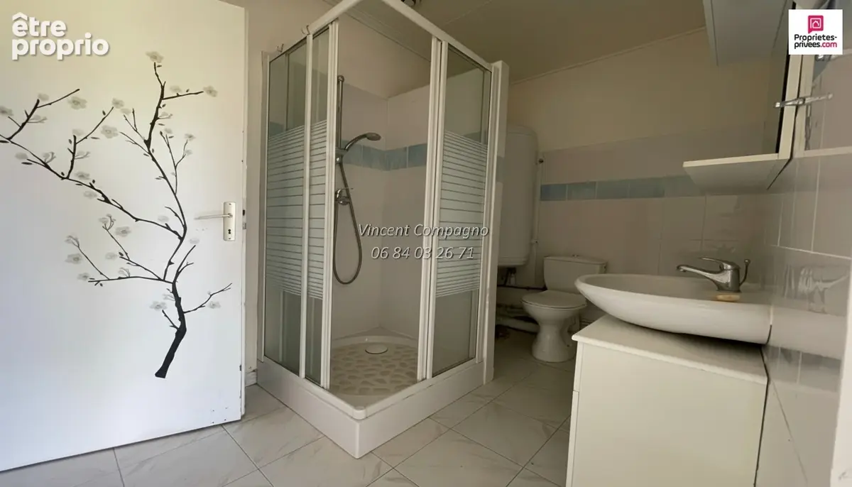 Maison plain-pied, piscine, studio indépendant et aperçu lac - photo 14
