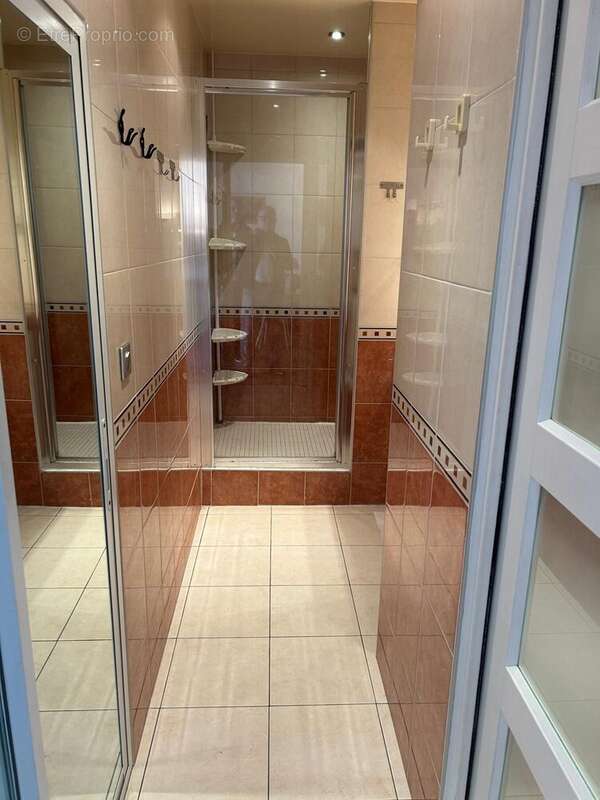 Appartement à PARIS-19E