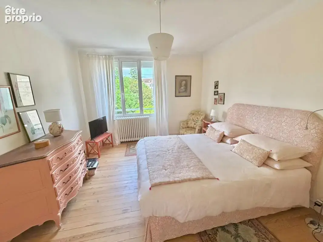 Maison centre-ville avec 3 chambres, jardinet et garage - photo 8