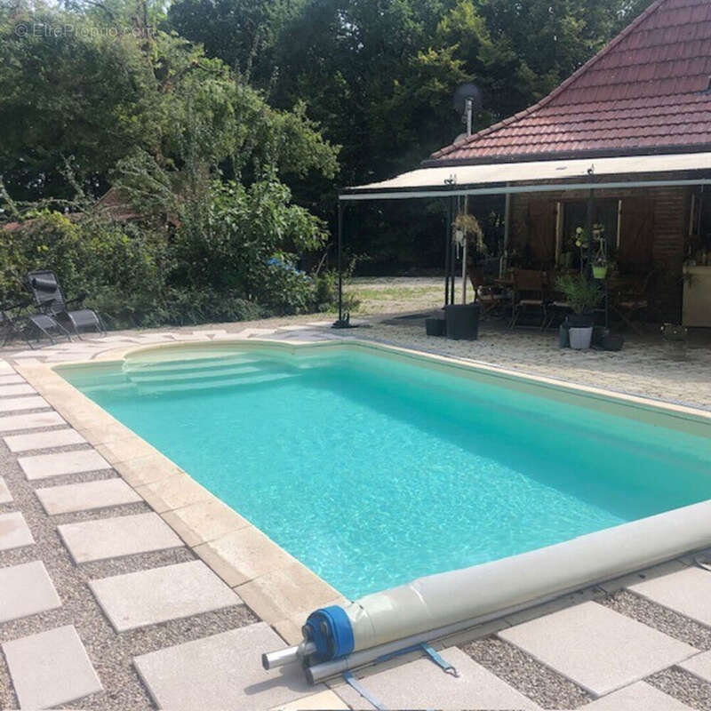 Maison à SAINT-GERMAIN-DU-BOIS