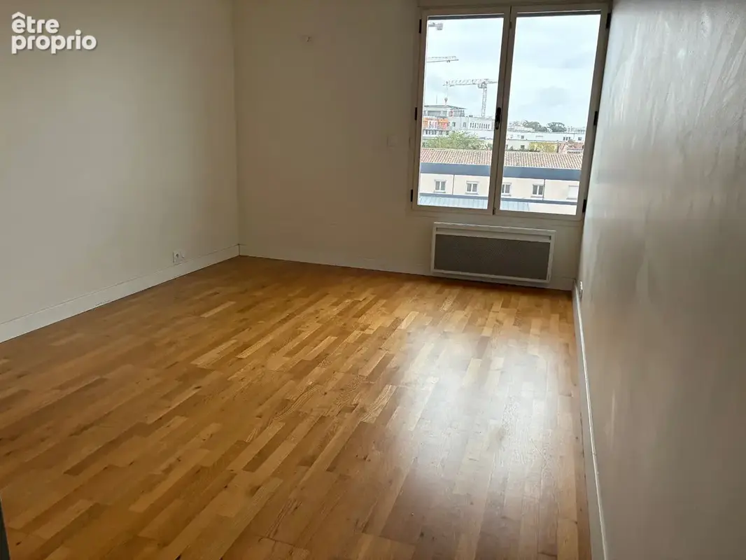 A vendre- quartier  bordeaux sainte-croix studio lumineux - photo 2